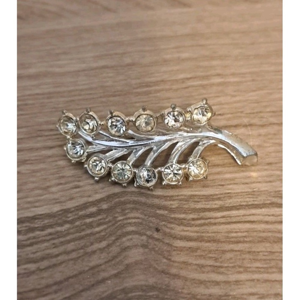 Vintage Silver Tone and Rhinestone Feather Brooch/Pin Unsigned Art Deco